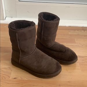 UGG Classic Short Brown Boots Genuine Sheepskin